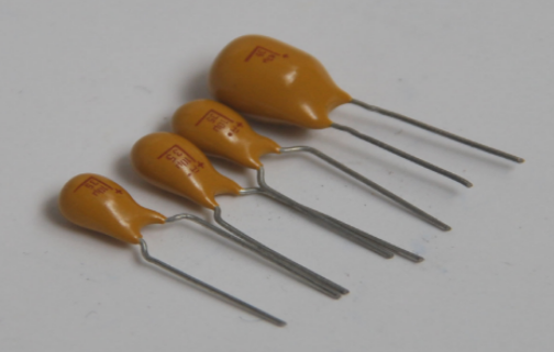 [NIPPON CHEMI-CON]鋁電解電容和鉭電容的區(qū)別在哪里？